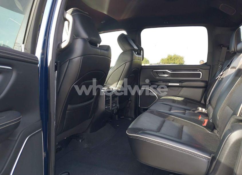 Photo 8 of 2019 Ram 1500 LARAMIE 4X2 5'7 BOX (VIN 1C6RREJT0KN617107)