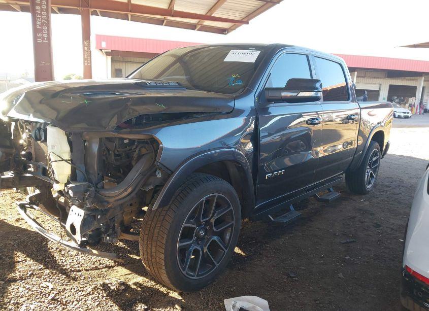 Photo 2 of 2019 Ram 1500 LARAMIE 4X2 5'7 BOX (VIN 1C6RREJT2KN771639)