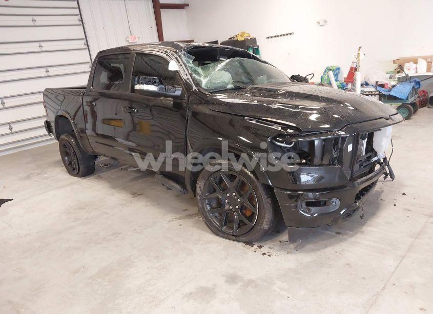 2021 Ram 1500 LARAMIE 4X2 5'7 BOX (VIN 1C6RREJT2MN710620) main photo