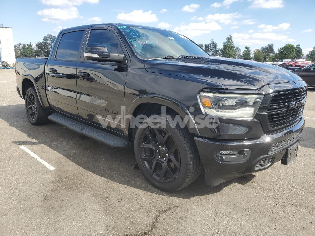 Photo 4 of 2021 RAM 1500 LARAMIE (VIN 1C6RREJT2MN820857)