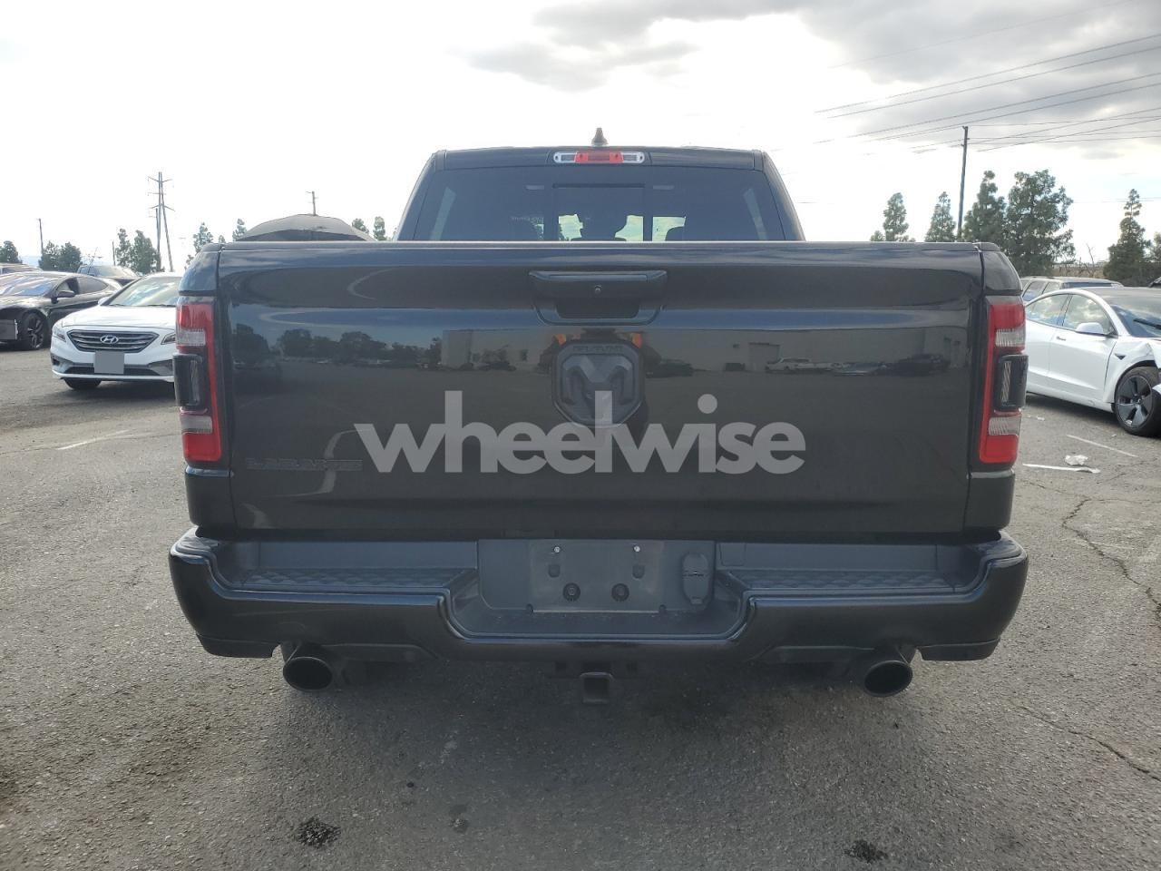 Photo 6 of 2021 RAM 1500 LARAMIE (VIN 1C6RREJT2MN820857)