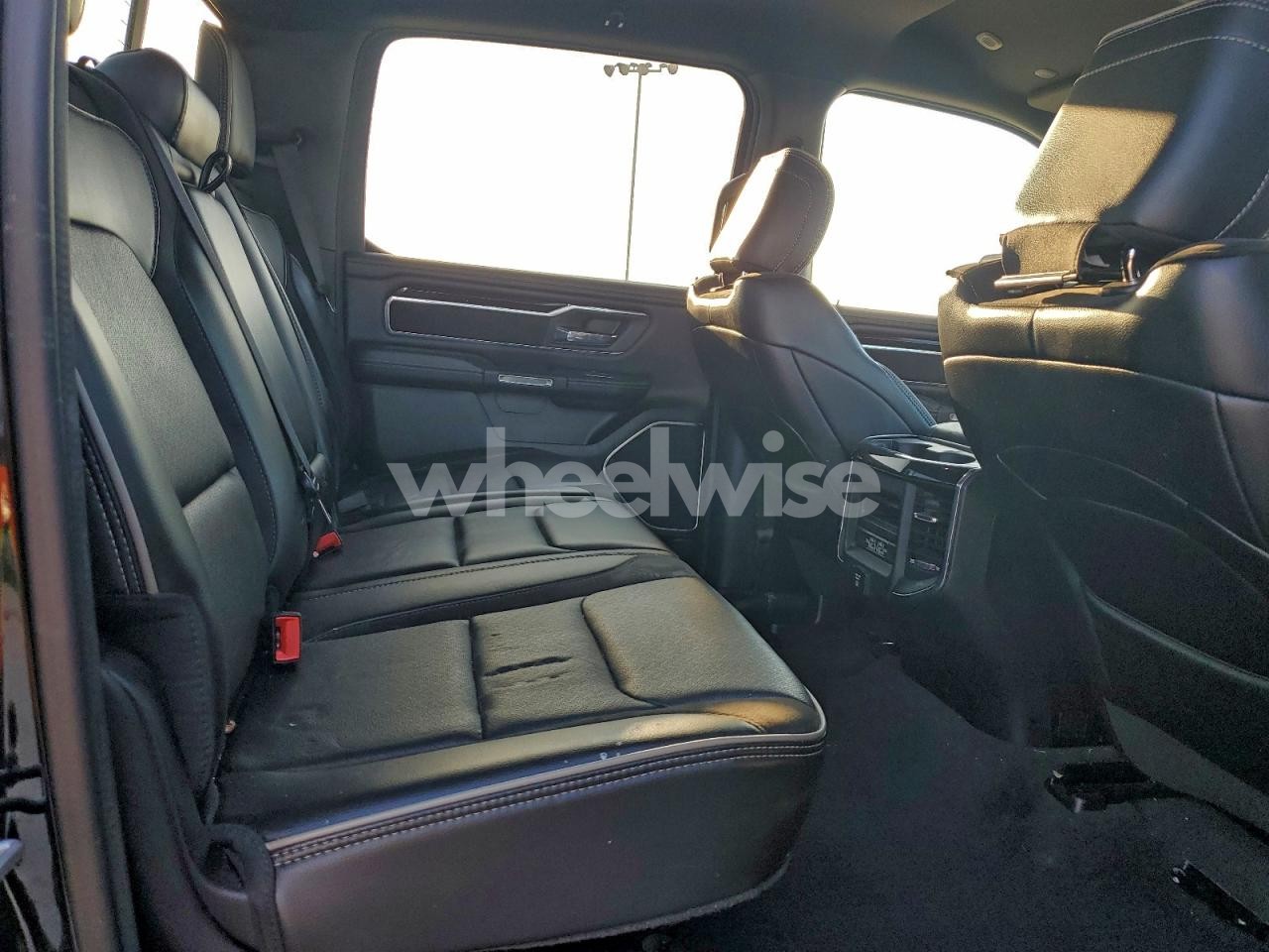 Photo 10 of 2022 RAM 1500 LARAMIE (VIN 1C6RREJT2NN442377)