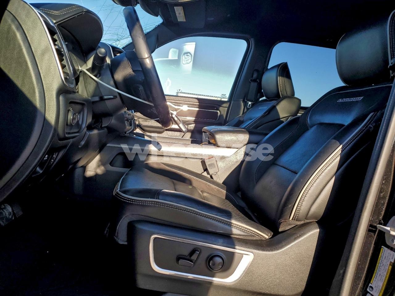 Photo 7 of 2022 RAM 1500 LARAMIE (VIN 1C6RREJT2NN442377)