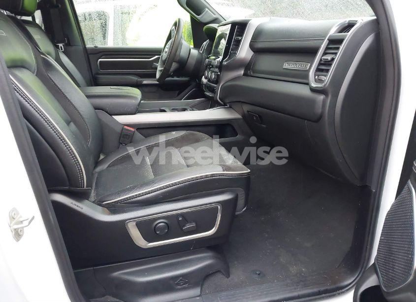 Photo 5 of 2024 Ram 1500 LARAMIE 4X2 5'7 BOX (VIN 1C6RREJT4RN205234)