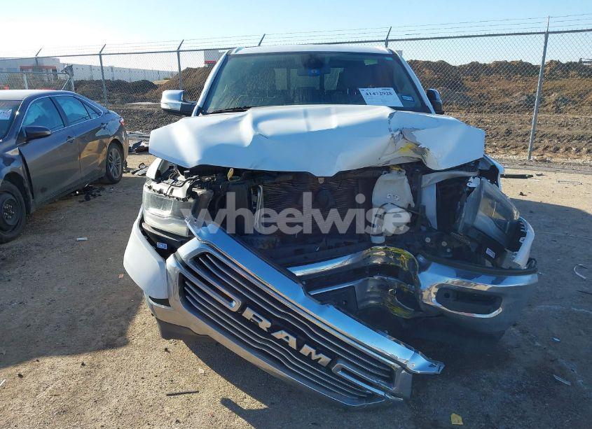 Photo 12 of 2019 Ram 1500 LARAMIE 4X2 5'7 BOX (VIN 1C6RREJT6KN798441)