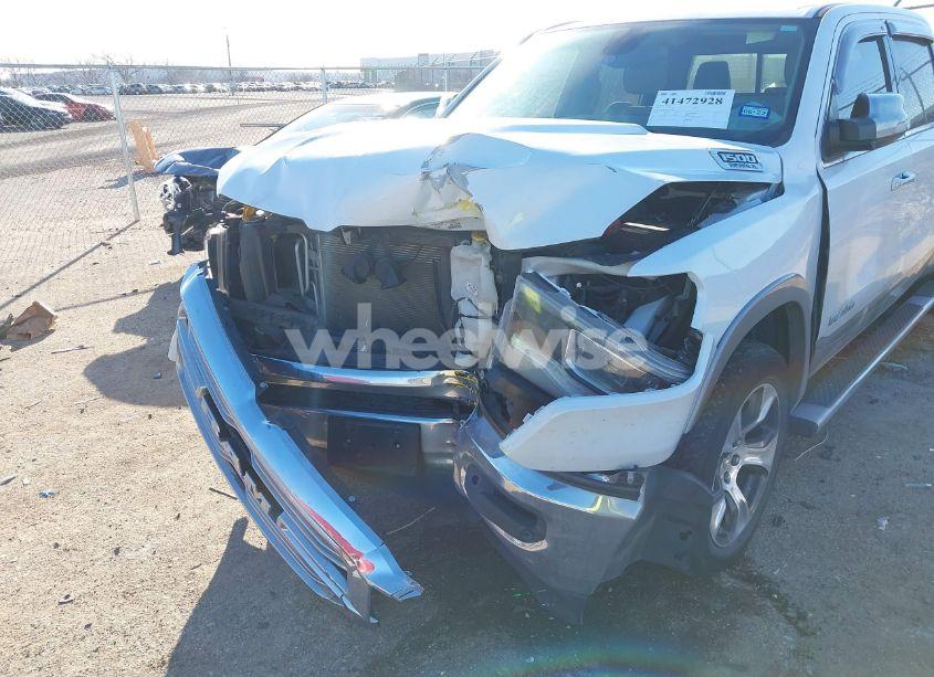 Photo 6 of 2019 Ram 1500 LARAMIE 4X2 5'7 BOX (VIN 1C6RREJT6KN798441)