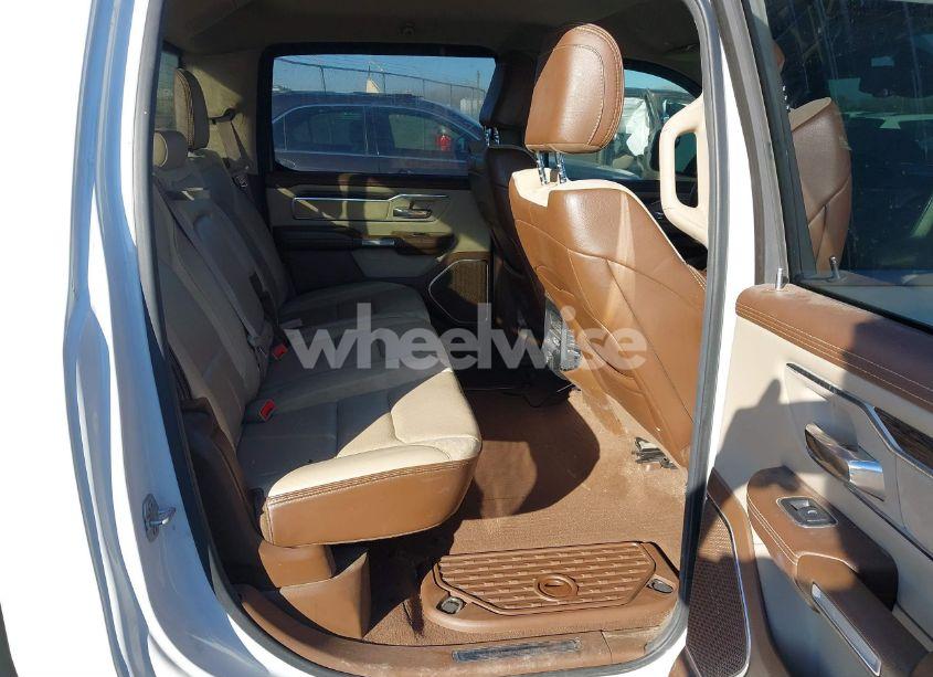 Photo 8 of 2019 Ram 1500 LARAMIE 4X2 5'7 BOX (VIN 1C6RREJT6KN798441)