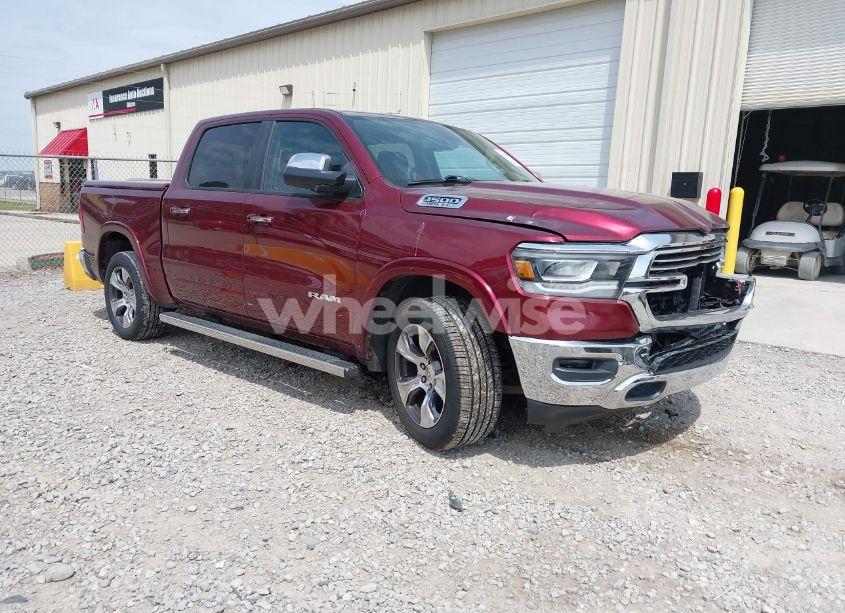 2019 Ram 1500 LARAMIE 4X2 5'7 BOX (VIN 1C6RREJT7KN535035) main photo