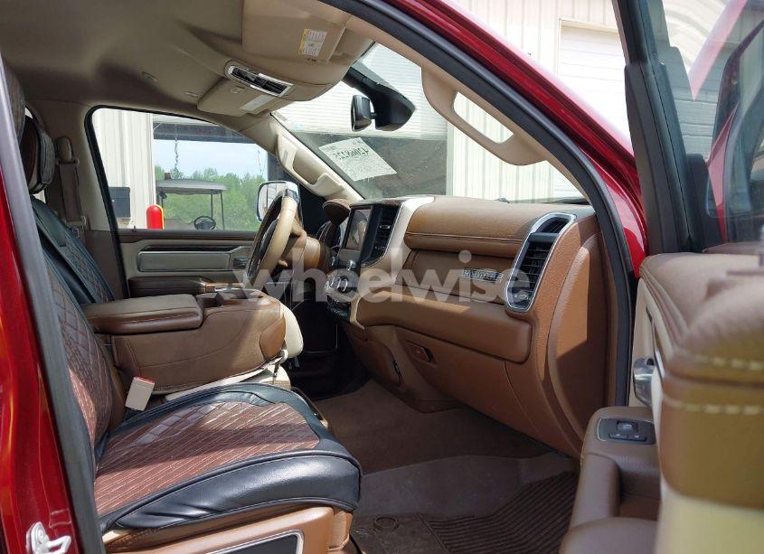 Photo 5 of 2019 Ram 1500 LARAMIE 4X2 5'7 BOX (VIN 1C6RREJT7KN535035)