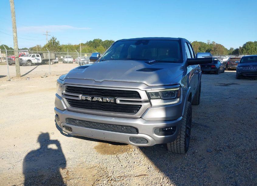 Photo 2 of 2019 Ram 1500 (VIN 1C6RREJT7KN616021)