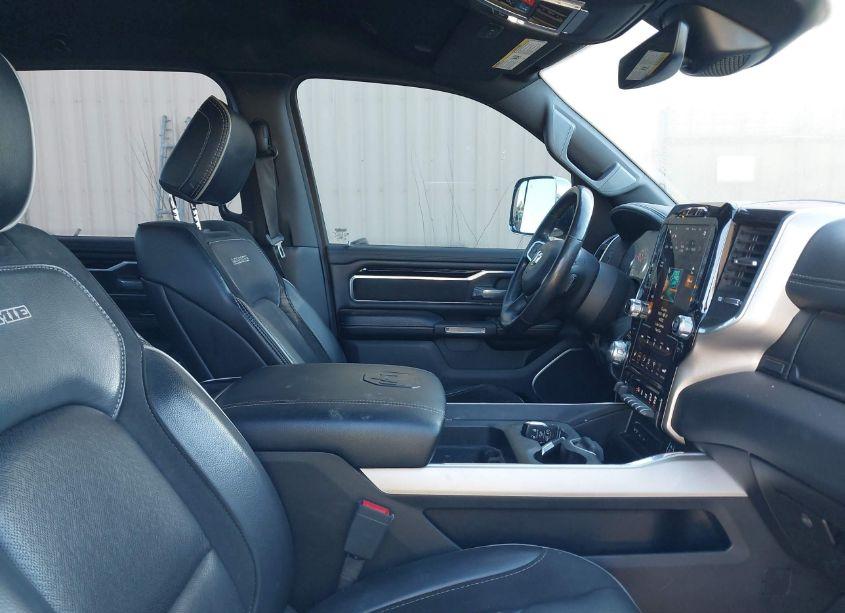 Photo 5 of 2019 Ram 1500 (VIN 1C6RREJT7KN616021)