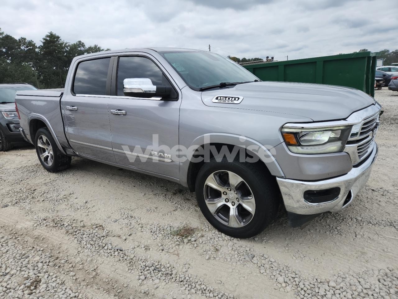 Photo 4 of 2020 RAM 1500 LARAMIE (VIN 1C6RREJT7LN209110)