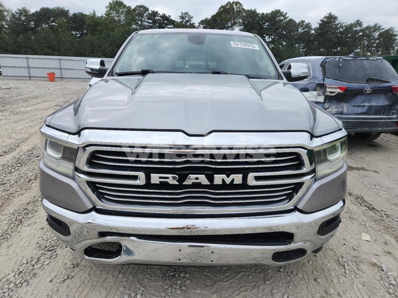 Photo 5 of 2020 RAM 1500 LARAMIE (VIN 1C6RREJT7LN209110)