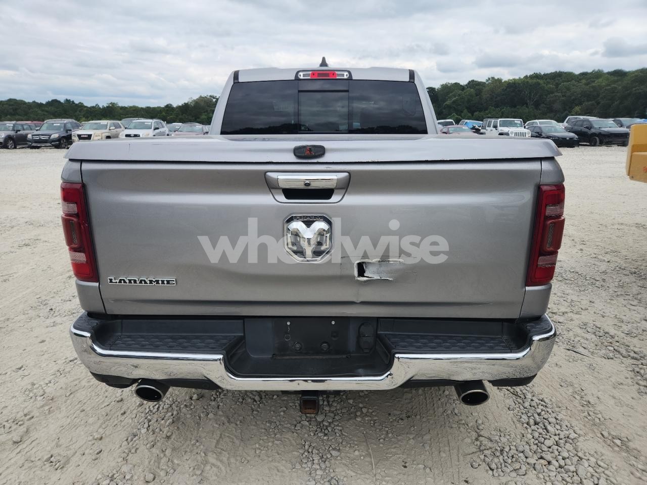 Photo 6 of 2020 RAM 1500 LARAMIE (VIN 1C6RREJT7LN209110)