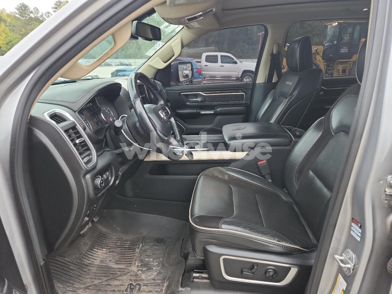 Photo 7 of 2020 RAM 1500 LARAMIE (VIN 1C6RREJT7LN209110)