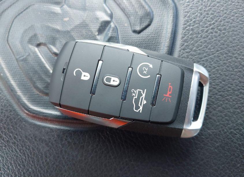 Photo 11 of 2019 Ram 1500 LARAMIE 4X2 5'7 BOX (VIN 1C6RREJTXKN792111)