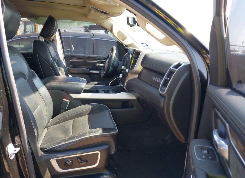 Photo 5 of 2019 Ram 1500 LARAMIE 4X2 5'7 BOX (VIN 1C6RREJTXKN792111)