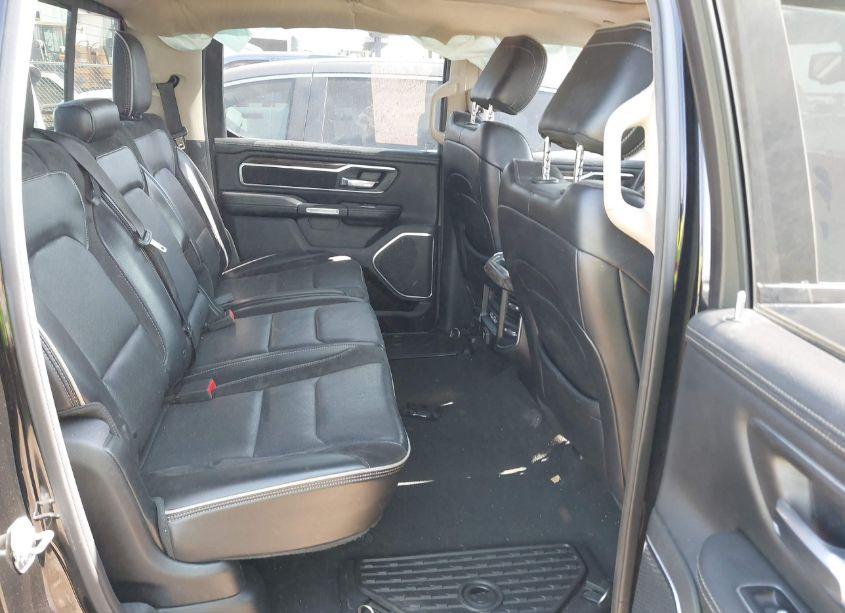 Photo 8 of 2019 Ram 1500 LARAMIE 4X2 5'7 BOX (VIN 1C6RREJTXKN792111)