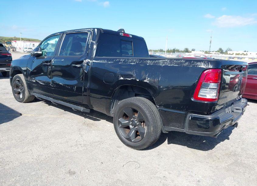 Photo 3 of 2019 Ram 1500 (VIN 1C6RREMT9KN905865)