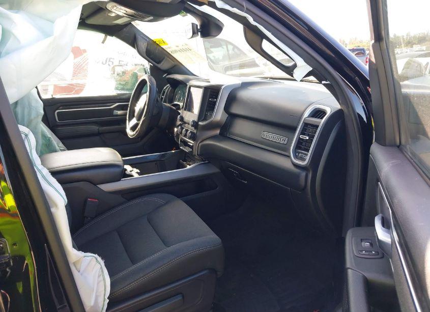 Photo 5 of 2019 Ram 1500 (VIN 1C6RREMT9KN905865)