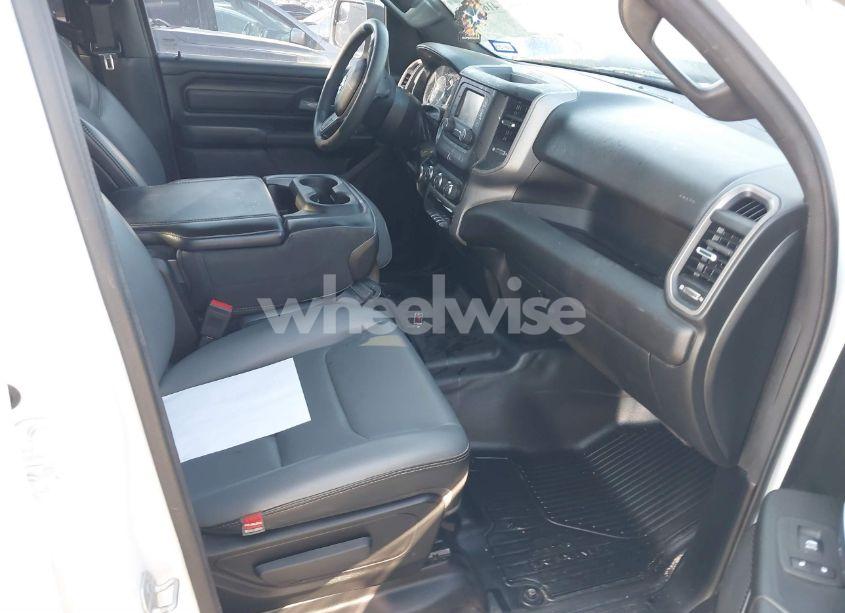 Photo 5 of 2022 Ram 1500 TRADESMAN 4X2 6'4 BOX (VIN 1C6RRENT4NN451320)