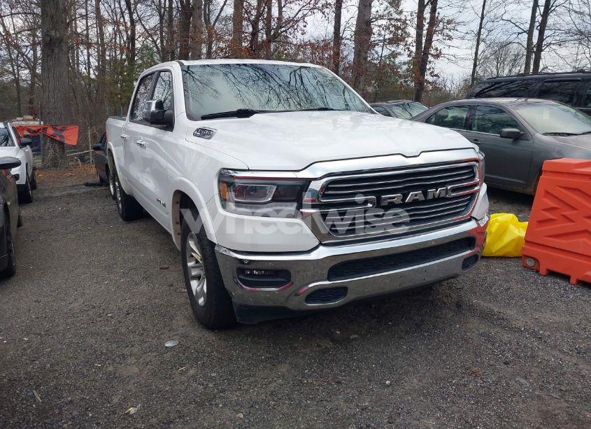 2020 Ram 1500 LARAMIE 4X2 6'4 BOX (VIN 1C6RRERG6LN229520) main photo