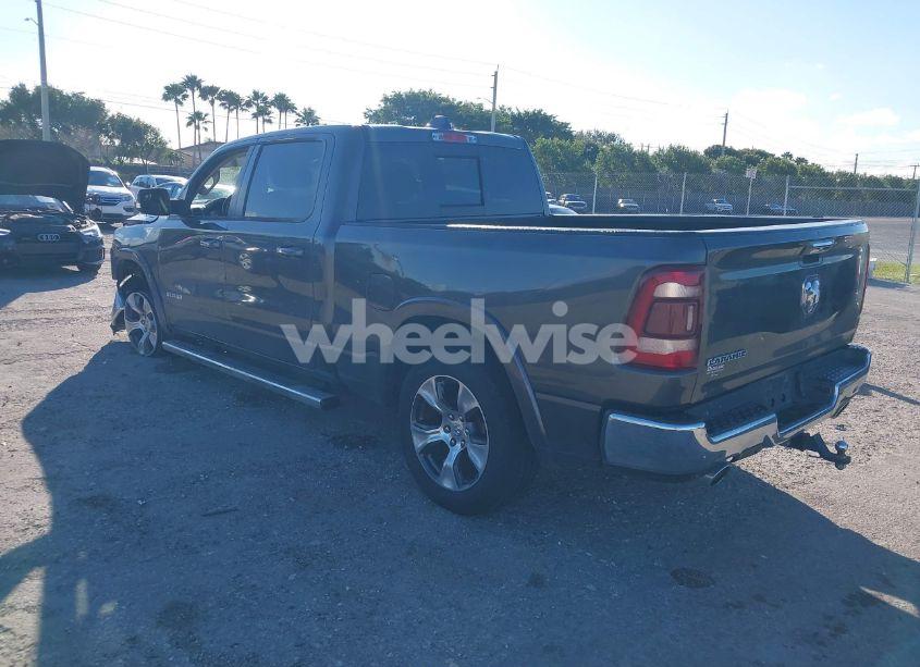 Photo 3 of 2019 Ram 1500 LARAMIE 4X2 6'4 BOX (VIN 1C6RRERT2KN800707)