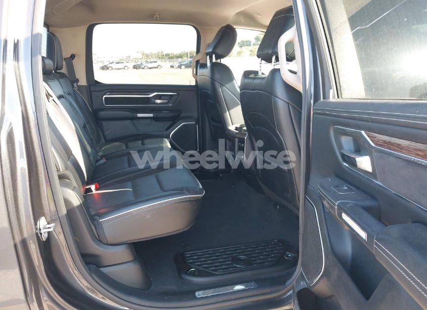 Photo 8 of 2019 Ram 1500 LARAMIE 4X2 6'4 BOX (VIN 1C6RRERT2KN800707)