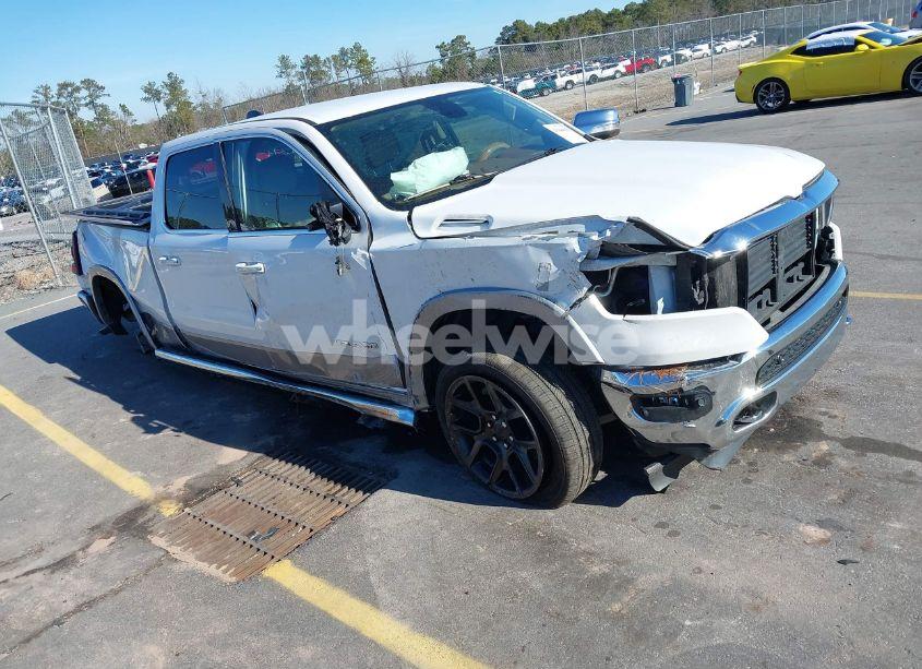 2020 Ram 1500 LARAMIE 4X2 6'4 BOX (VIN 1C6RRERT7LN289304) main photo