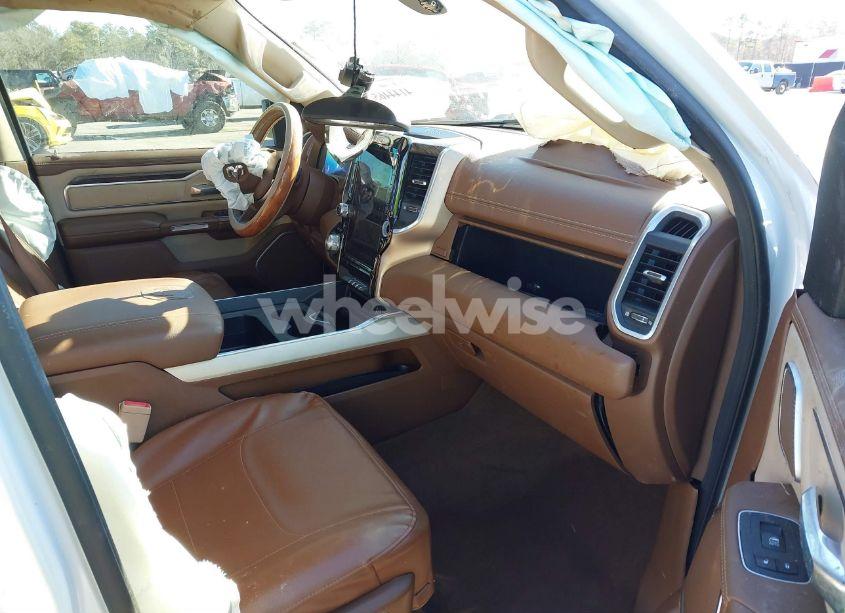 Photo 5 of 2020 Ram 1500 LARAMIE 4X2 6'4 BOX (VIN 1C6RRERT7LN289304)