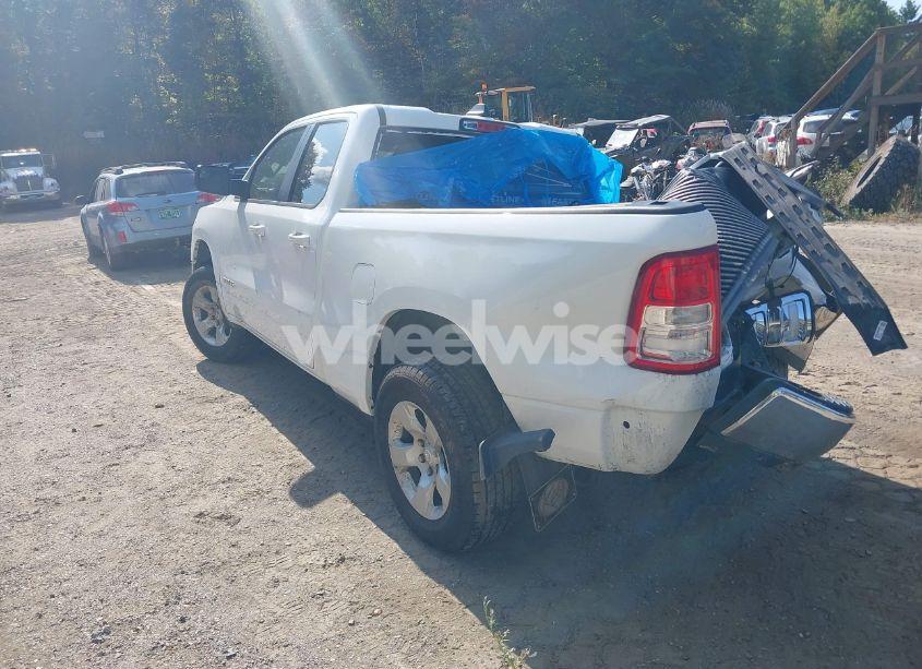 Photo 3 of 2022 Ram 1500 BIG HORN 4X4 6'4 BOX (VIN 1C6RRFBG0NN279137)