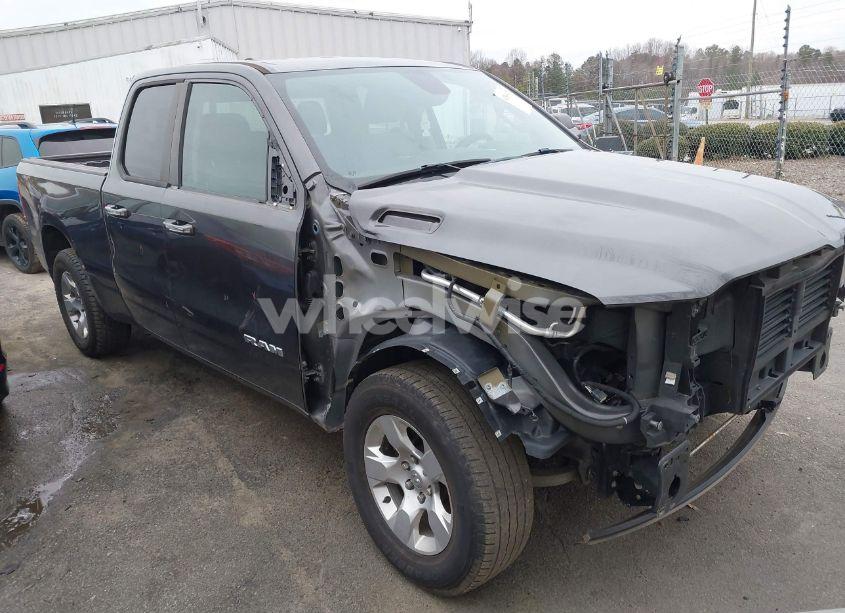 2019 Ram 1500 BIG HORN/LONE STAR 4X4 6'4 BOX (VIN 1C6RRFBG1KN911445) main photo