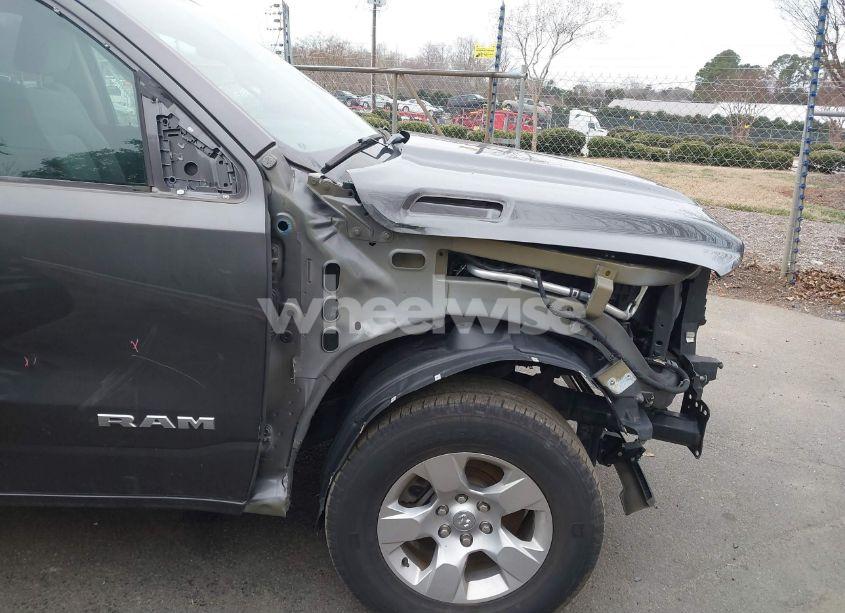 Photo 20 of 2019 Ram 1500 BIG HORN/LONE STAR 4X4 6'4 BOX (VIN 1C6RRFBG1KN911445)