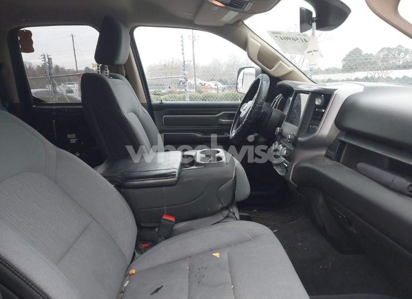 Photo 5 of 2019 Ram 1500 BIG HORN/LONE STAR 4X4 6'4 BOX (VIN 1C6RRFBG1KN911445)