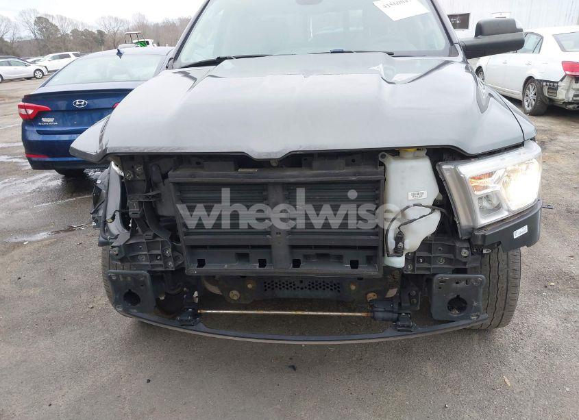 Photo 6 of 2019 Ram 1500 BIG HORN/LONE STAR 4X4 6'4 BOX (VIN 1C6RRFBG1KN911445)