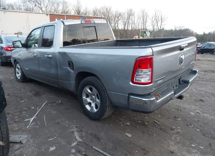 Photo 3 of 2019 Ram 1500 BIG HORN/LONE STAR 4X4 6'4 BOX (VIN 1C6RRFBG5KN885402)