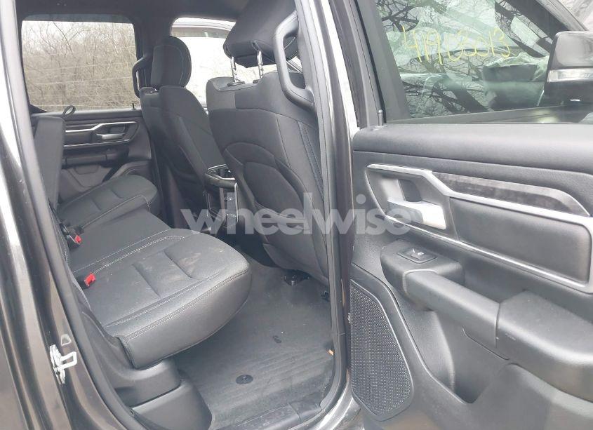 Photo 8 of 2021 Ram 1500 BIG HORN 4X4 6'4 BOX (VIN 1C6RRFBG6MN757625)