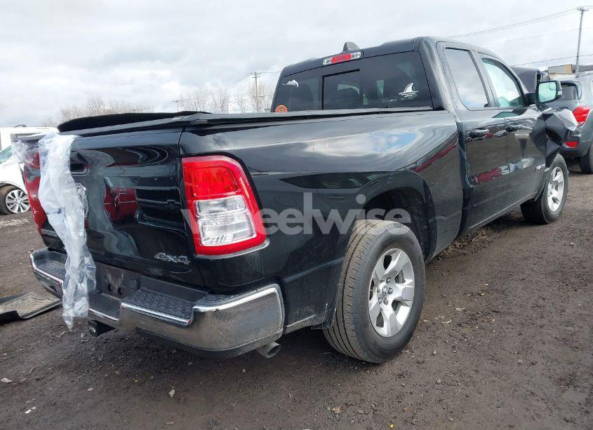 Photo 4 of 2022 Ram 1500 BIG HORN 4X4 6'4 BOX (VIN 1C6RRFBG6NN234588)