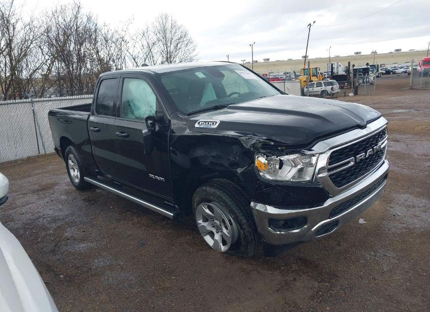 2022 Ram 1500 BIG HORN QUAD CAB 4X4 6'4 BOX (VIN 1C6RRFBG6NN293365) main photo