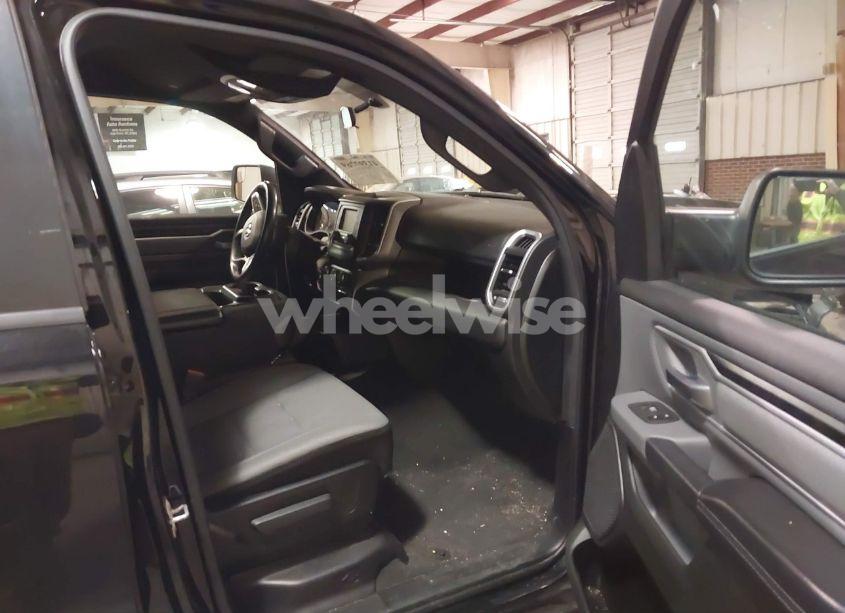 Photo 5 of 2022 Ram 1500 BIG HORN 4X4 6'4 BOX (VIN 1C6RRFBG6NN468729)