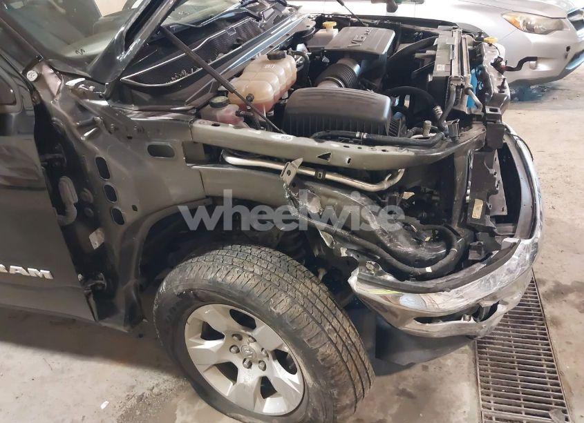 Photo 6 of 2022 Ram 1500 BIG HORN 4X4 6'4 BOX (VIN 1C6RRFBG6NN468729)