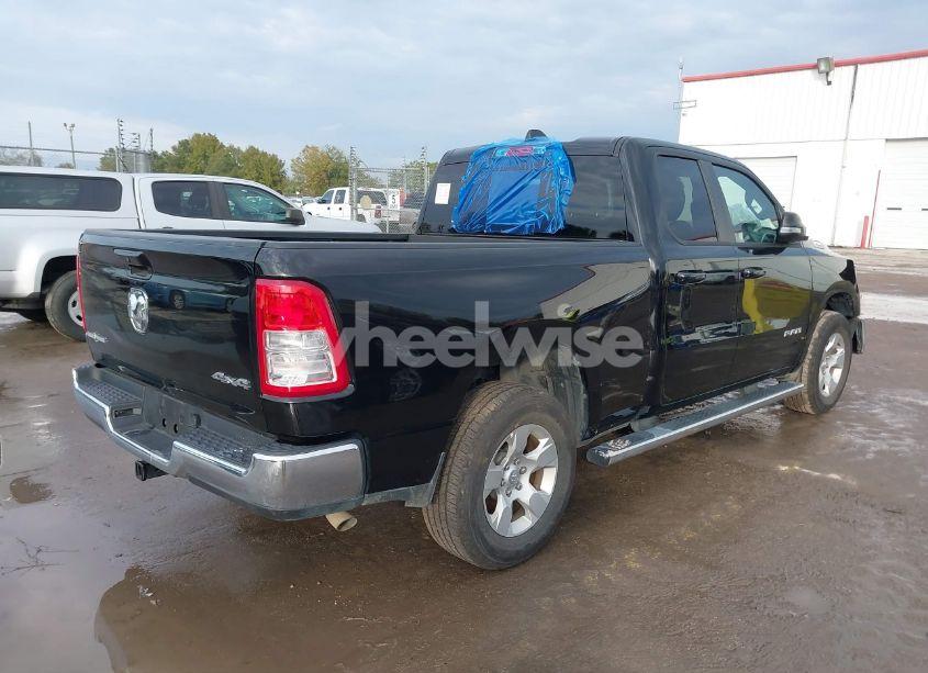 Photo 4 of 2022 Ram 1500 LONE STAR QUAD CAB 4X4 6'4 BOX (VIN 1C6RRFBG6NN472716)