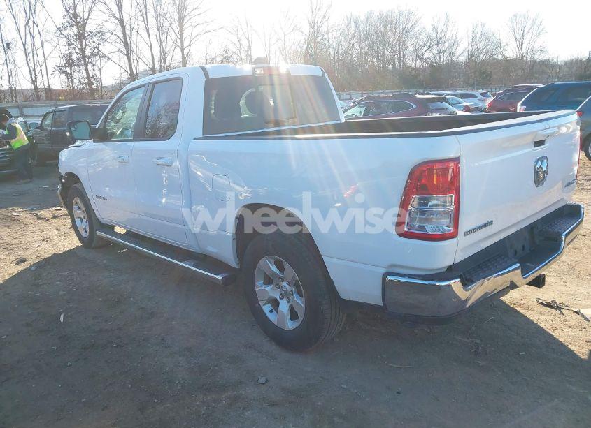 Photo 3 of 2022 Ram 1500 BIG HORN 4X4 6'4 BOX (VIN 1C6RRFBG7NN480436)