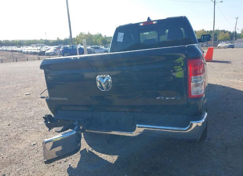 Photo 16 of 2022 Ram 1500 BIG HORN QUAD CAB 4X4 6'4 BOX (VIN 1C6RRFBG7NN480453)