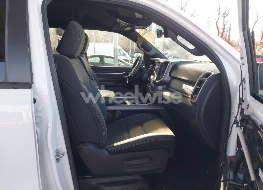 Photo 5 of 2022 Ram 1500 BIG HORN 4X4 6'4 BOX (VIN 1C6RRFBG8NN263624)