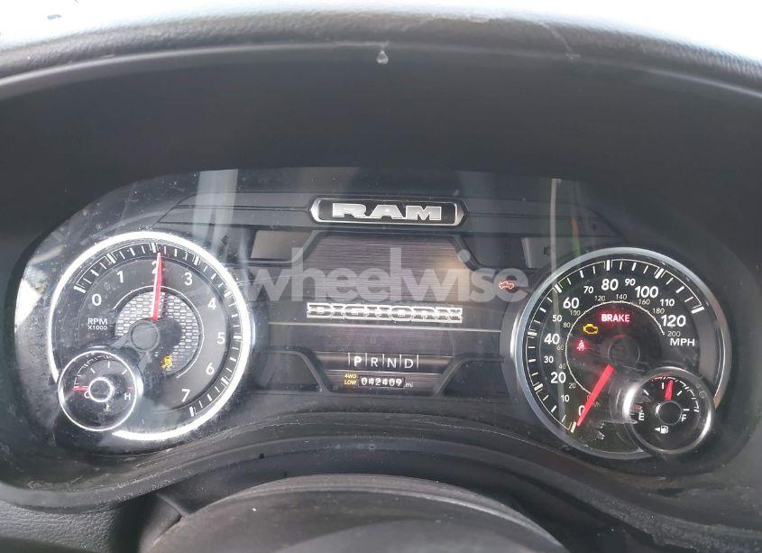 Photo 7 of 2022 Ram 1500 BIG HORN 4X4 6'4 BOX (VIN 1C6RRFBG8NN263624)