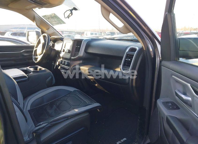 Photo 5 of 2020 Ram 1500 BIG HORN 4X4 6'4 BOX (VIN 1C6RRFBG9LN199462)