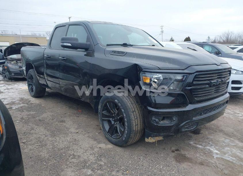 2021 Ram 1500 BIG HORN 4X4 6'4 BOX (VIN 1C6RRFBG9MN546886) main photo