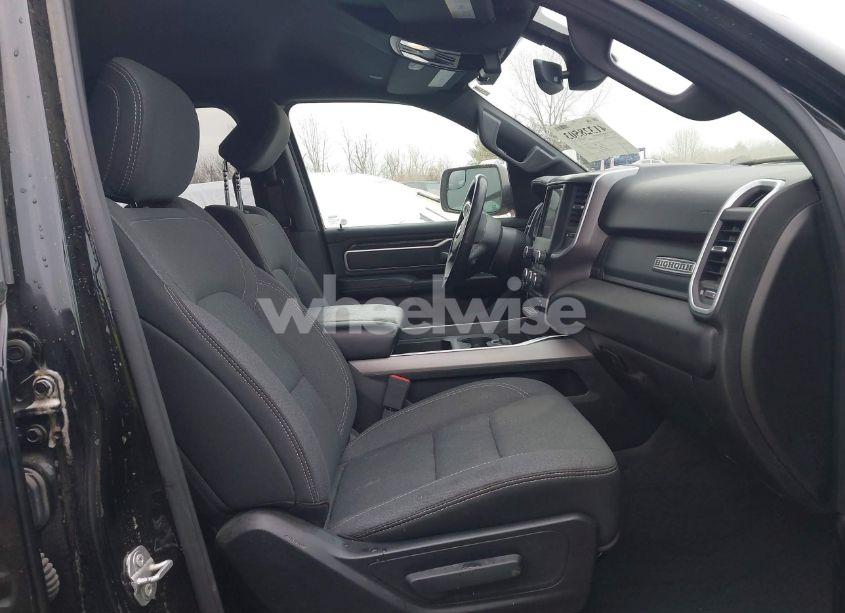 Photo 5 of 2021 Ram 1500 BIG HORN 4X4 6'4 BOX (VIN 1C6RRFBG9MN546886)