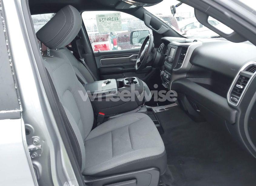 Photo 5 of 2022 Ram 1500 BIG HORN 4X4 6'4 BOX (VIN 1C6RRFBG9NN374344)